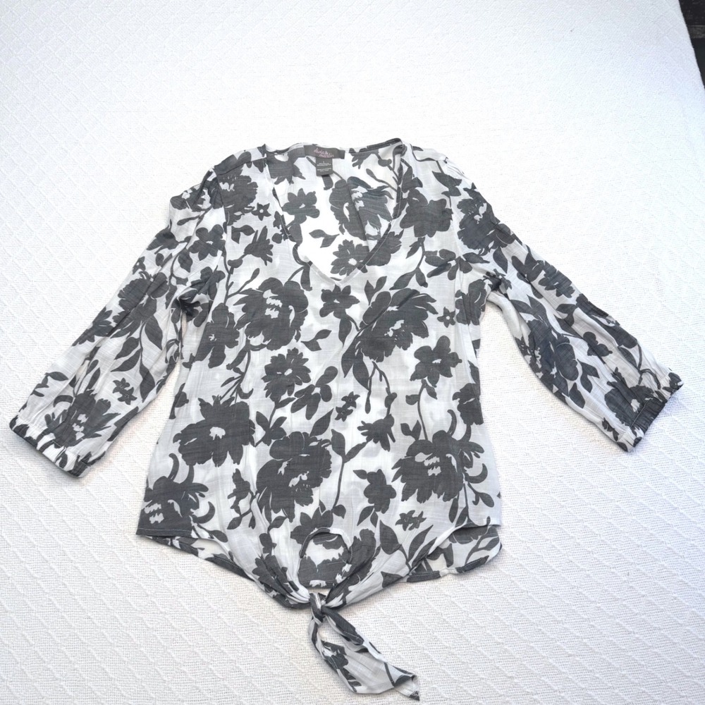Olivia & Martin Women Grey White Floral V-Neck Tie Front 3/4 Sleeve Blouse L